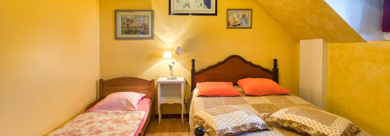 "LA SUITE DES HAUTES FALAISES" 2 CHAMBRES POUR 5... "LA SUITE DES HAUTES FALAISES" 2 CHAMBRES POUR 5...